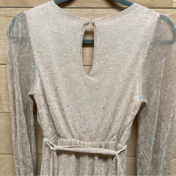Baltic Born Abigail long sleeve sparkle gown in Champaign size x small - Picture 3 of 9